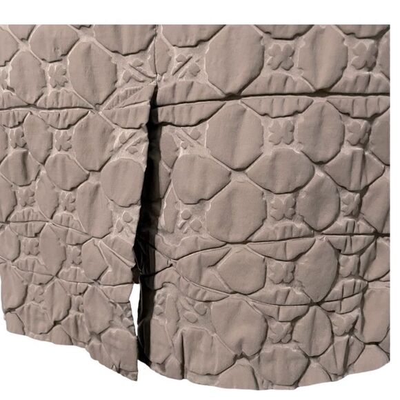 Vera Wang Quilted Midi Gray Fitted Dress Size EU 34 US 0 - Picture 9 of 10